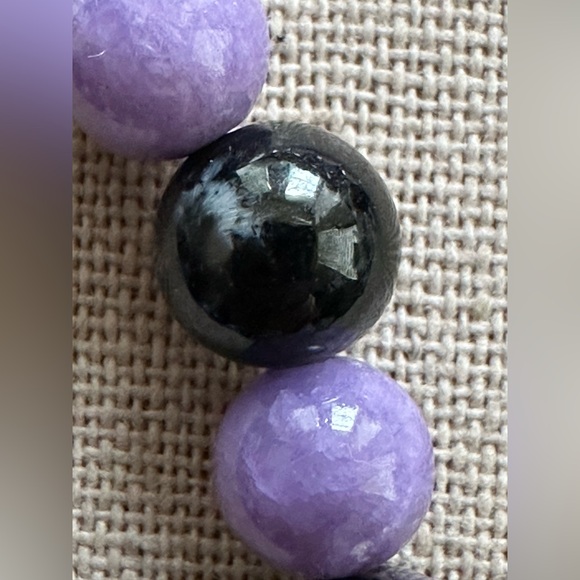 20 inch Amethyst and Charoite bead necklace NWOT - Picture 13 of 15